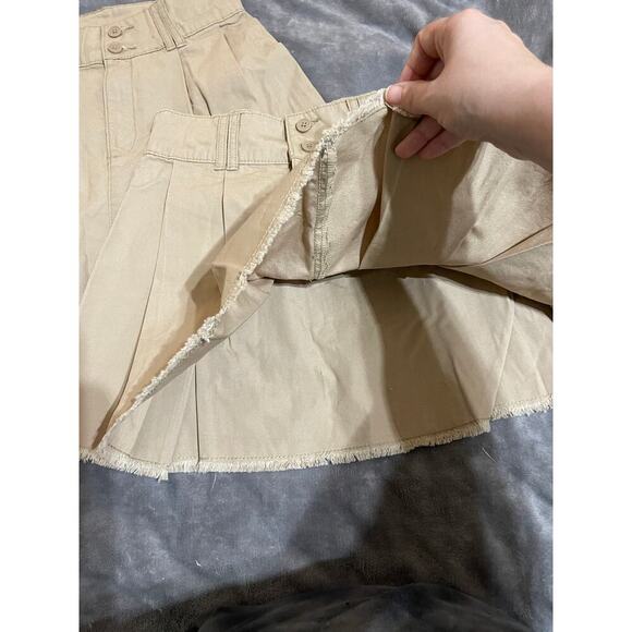 NWT 2 H&M Size 14 Teen Beige Tan Khaki Pleated Skirt Raw Hem Uniform - Picture 3 of 7